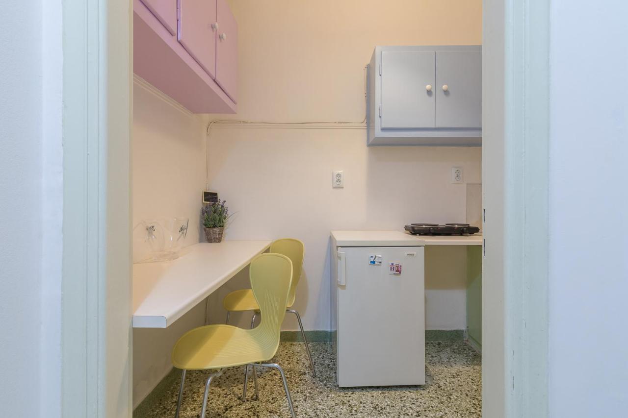 Spacious Apartment For Two People เอเธนส์ ภายนอก รูปภาพ